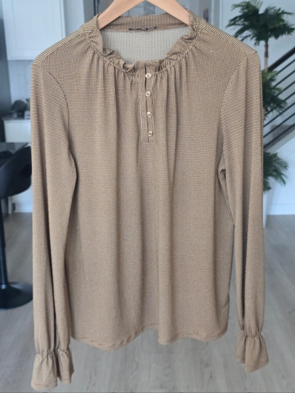 Adrianna Papell Womens Medium Brown Print Peasant Blouse Ruffle Neck Button Top